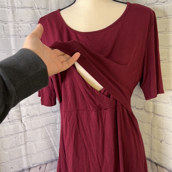 Burgundy Lactation/Maternity/nursing top - Picture 3 of 5